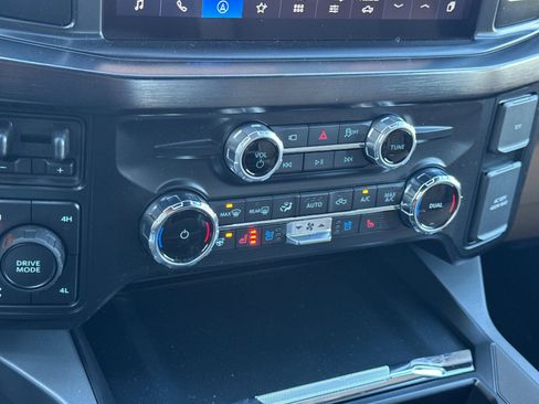 New 2026 Ford F250 Lariat w/ Chrome Package image 23