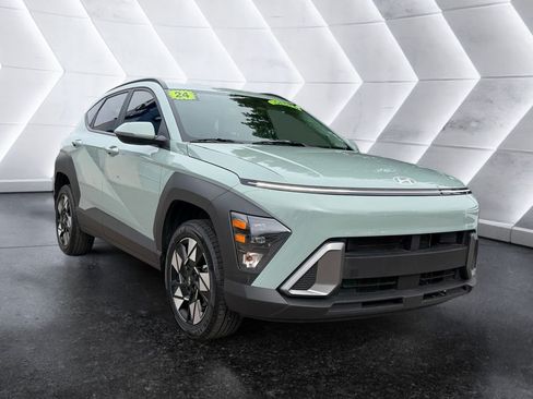 Used 2024 Hyundai Kona SEL AWD/4WD image 1
