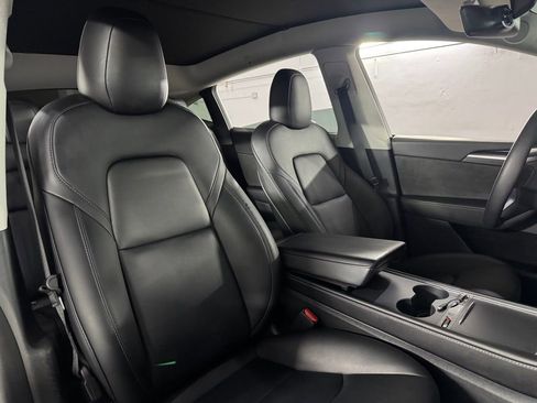 Used 2023 Tesla Model Y Performance image 50