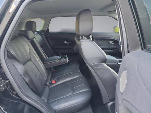 Used 2018 Land Rover Range Rover Evoque SE AWD/4WD image 33
