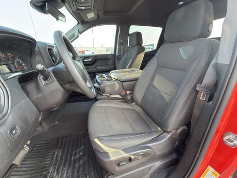 Used 2024 Chevrolet Silverado 1500 Custom AWD/4WD image 10