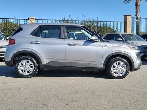 New 2026 Hyundai Venue SE image 23