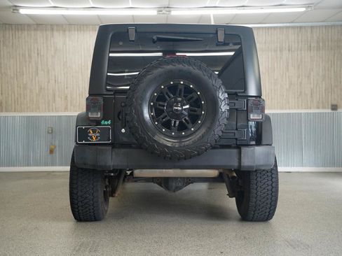 Used 2015 Jeep Wrangler Unlimited Sport w/ Quick Order Package 24S AWD/4WD image 8