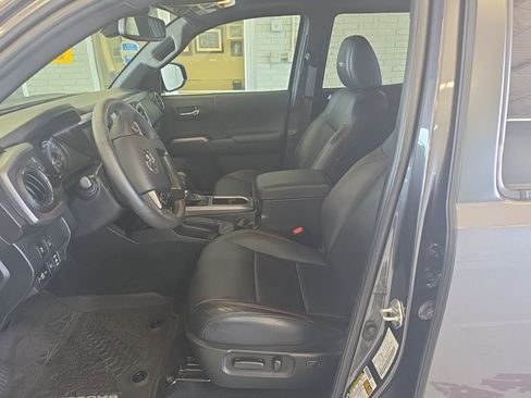Used 2023 Toyota Tacoma TRD Pro AWD/4WD image 11