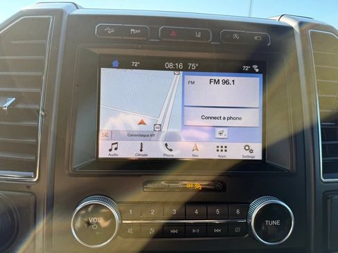 Used 2019 Ford Expedition Limited w/ Equipment Group 303A AWD/4WD image 11