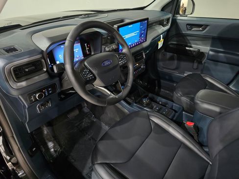 New 2025 Ford Maverick Lariat w/ Black Appearance Package image 20