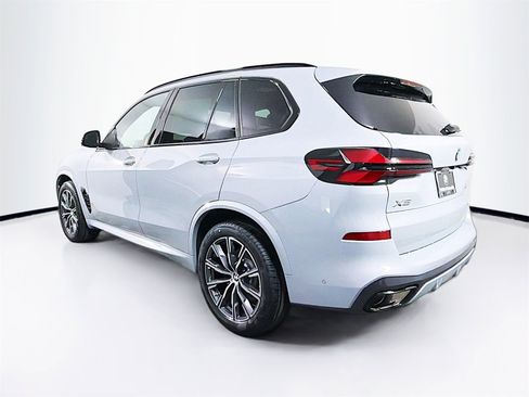 New 2026 BMW X5 xDrive40i w/ M Sport Package image 5