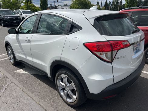 Used 2022 Honda HR-V LX image 6