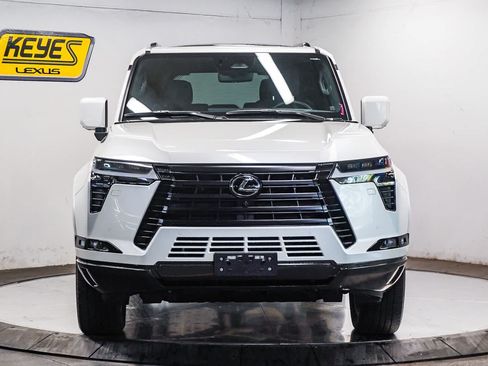 Used 2025 Lexus GX 550 w/ Cold Area Package AWD/4WD image 6