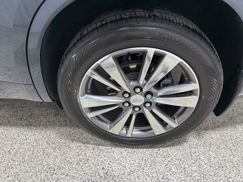 Used 2021 Cadillac XT6 Premium Luxury image 7