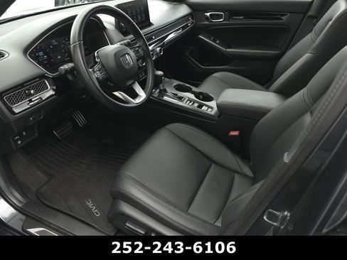 Used 2024 Honda Civic Sport Touring image 9