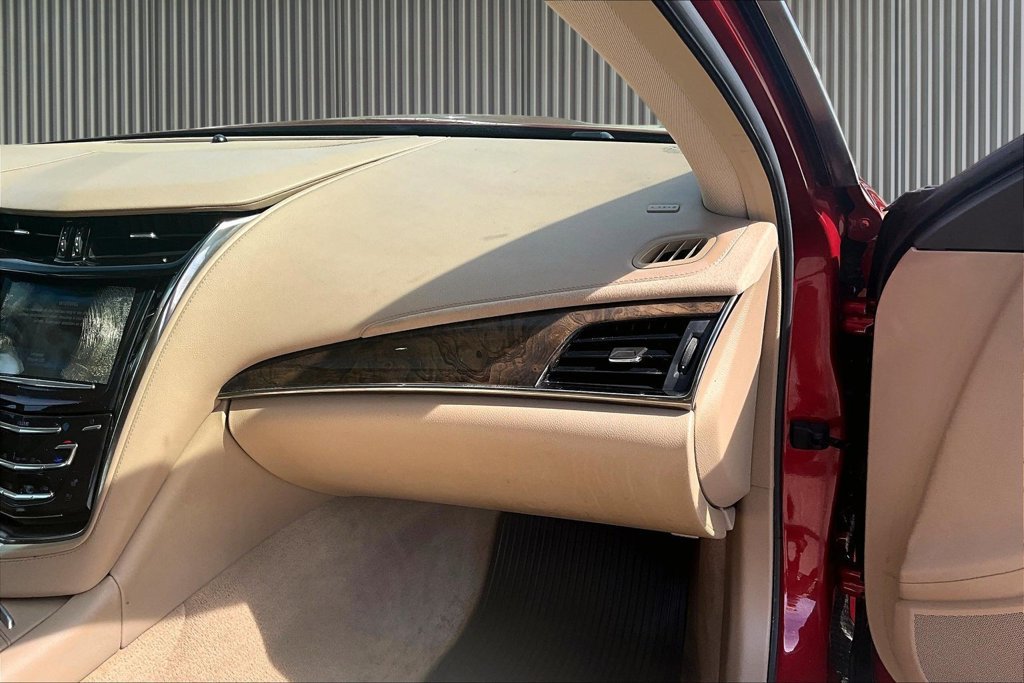 Used 2015 Cadillac CTS Luxury RWD image 19