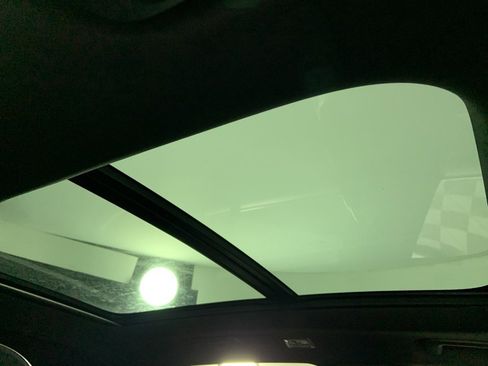 Used 2016 Volvo XC90 T5 R-Design image 16