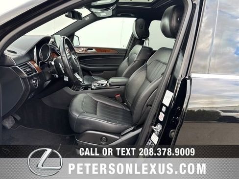 Used 2018 Mercedes-Benz GLS 450 4MATIC image 25