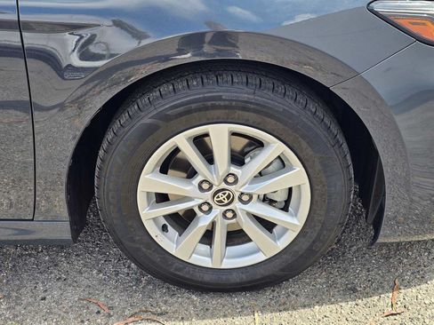 Used 2025 Toyota Camry LE FWD image 9