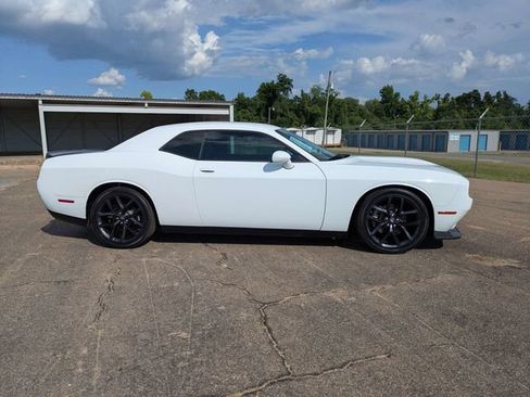 Used 2022 Dodge Challenger GT w/ Blacktop Package RWD image 3