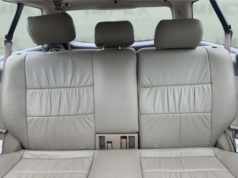 Used 2001 Subaru Outback Limited image 9