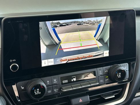 Used 2024 Toyota Grand Highlander FWD image 27