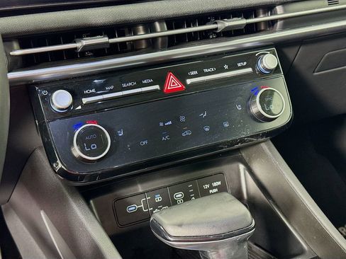 Used 2025 Hyundai Tucson SEL FWD image 15
