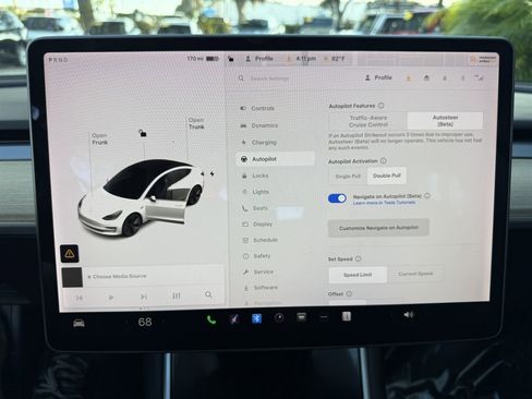 Used 2018 Tesla Model 3 Long Range RWD image 25
