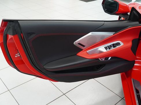 Used 2023 Chevrolet Corvette Stingray Premium Conv w/ Z51 Performance Package RWD image 5