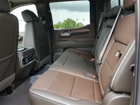 New 2026 GMC Sierra 1500 Denali w/ Denali Reserve Package image 11