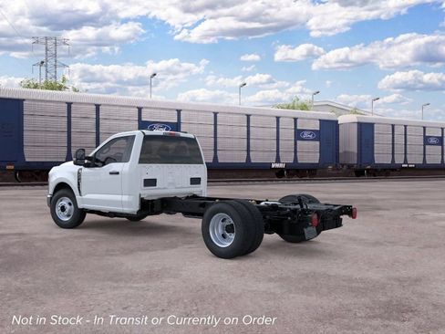 New 2026 Ford F350 XL w/ XL Chrome Package RWD image 4