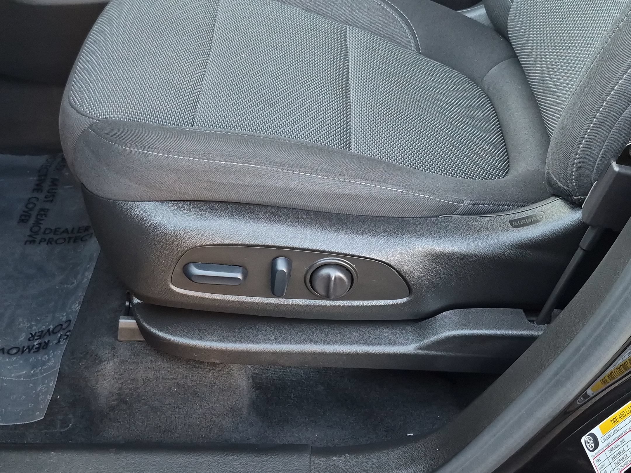 Used 2023 Chevrolet Traverse LT w/ LPO, Floor Liner Package FWD image 22