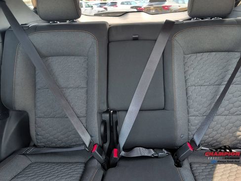 Used 2019 Chevrolet Equinox LT FWD image 32