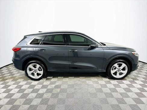 Certified 2025 Audi Q5 Premium Plus w/ Premium Plus AWD/4WD image 8