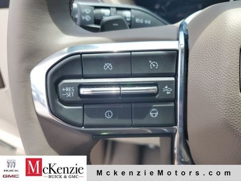 New 2026 GMC Yukon XL Denali w/ Denali Reserve Package AWD/4WD image 12