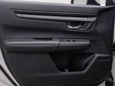 Certified 2025 Honda CR-V EX image 15