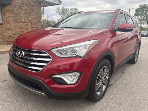 Used 2013 Hyundai Santa Fe GLS image 1