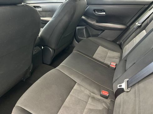 Used 2025 Nissan Sentra SR FWD image 11