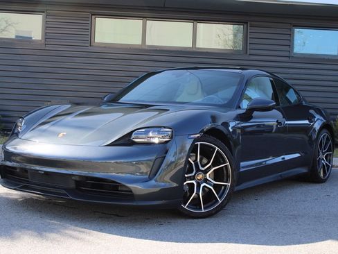 Used 2023 Porsche Taycan image 1