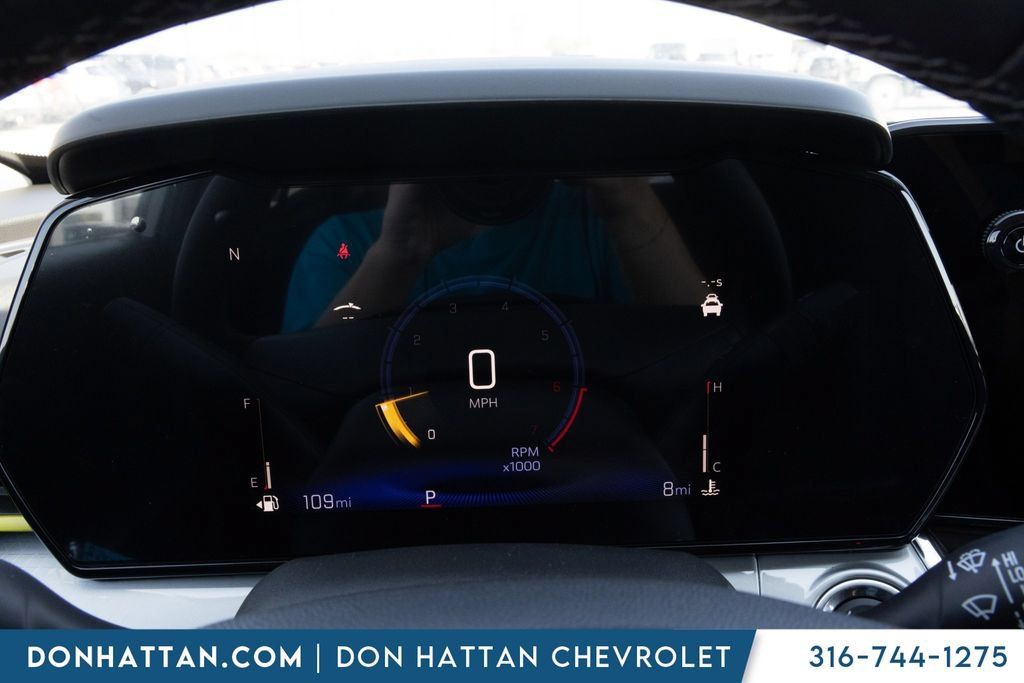 New 2026 Chevrolet Trax LT w/ Driver Confidence Package FWD image 9