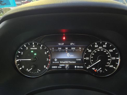 Certified 2024 INFINITI QX80 Premium Select w/ Cargo Package image 23