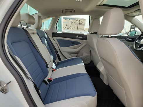 New 2026 Volkswagen Jetta SE FWD image 14