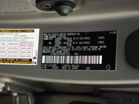 Used 2024 Lexus LX 600 4WD w/ Appearance Package image 34