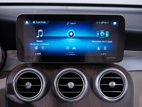 Used 2021 Mercedes-Benz GLC 300 image 15