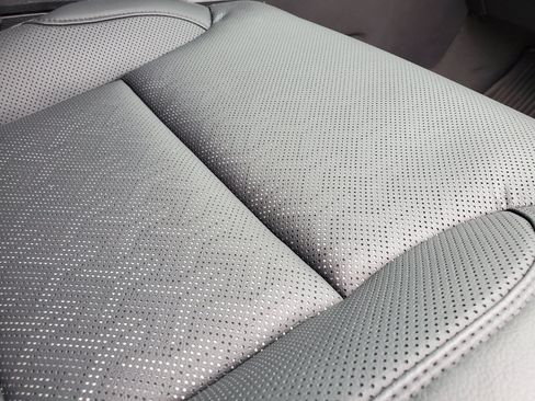 Used 2025 Toyota Tundra Limited image 32