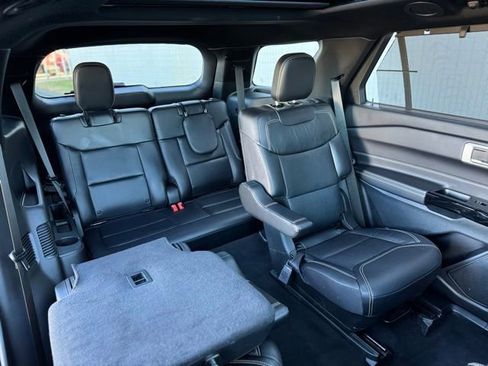 Used 2023 Ford Explorer ST w/ Equipment Group 401A image 29