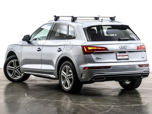 Used 2023 Audi Q5 e Premium Plus w/ Premium Plus Package image 12