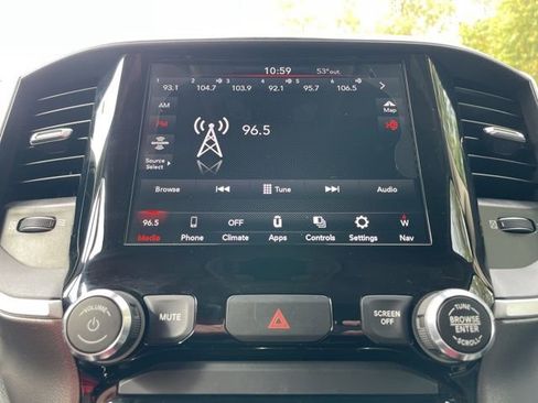 Used 2020 RAM 1500 Big Horn image 24