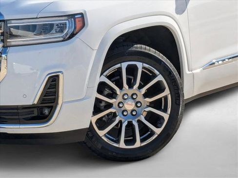 Used 2023 GMC Acadia Denali image 25