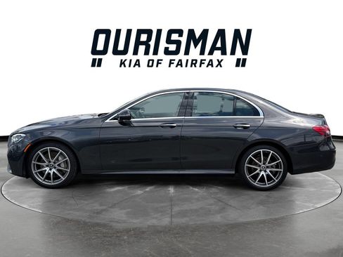 Used 2023 Mercedes-Benz E 350 4MATIC Sedan image 3