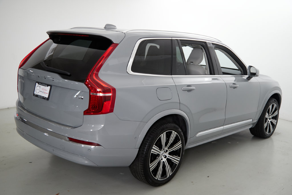 Certified 2025 Volvo XC90 T8 Ultra w/ Protection Package Premier AWD/4WD image 7