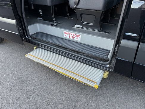 Used 2016 Mercedes-Benz Sprinter 2500 image 9