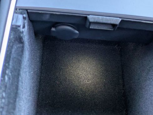 Used 2023 Tesla Model 3 Standard Range image 28