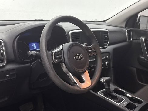 Used 2021 Kia Sportage LX image 7